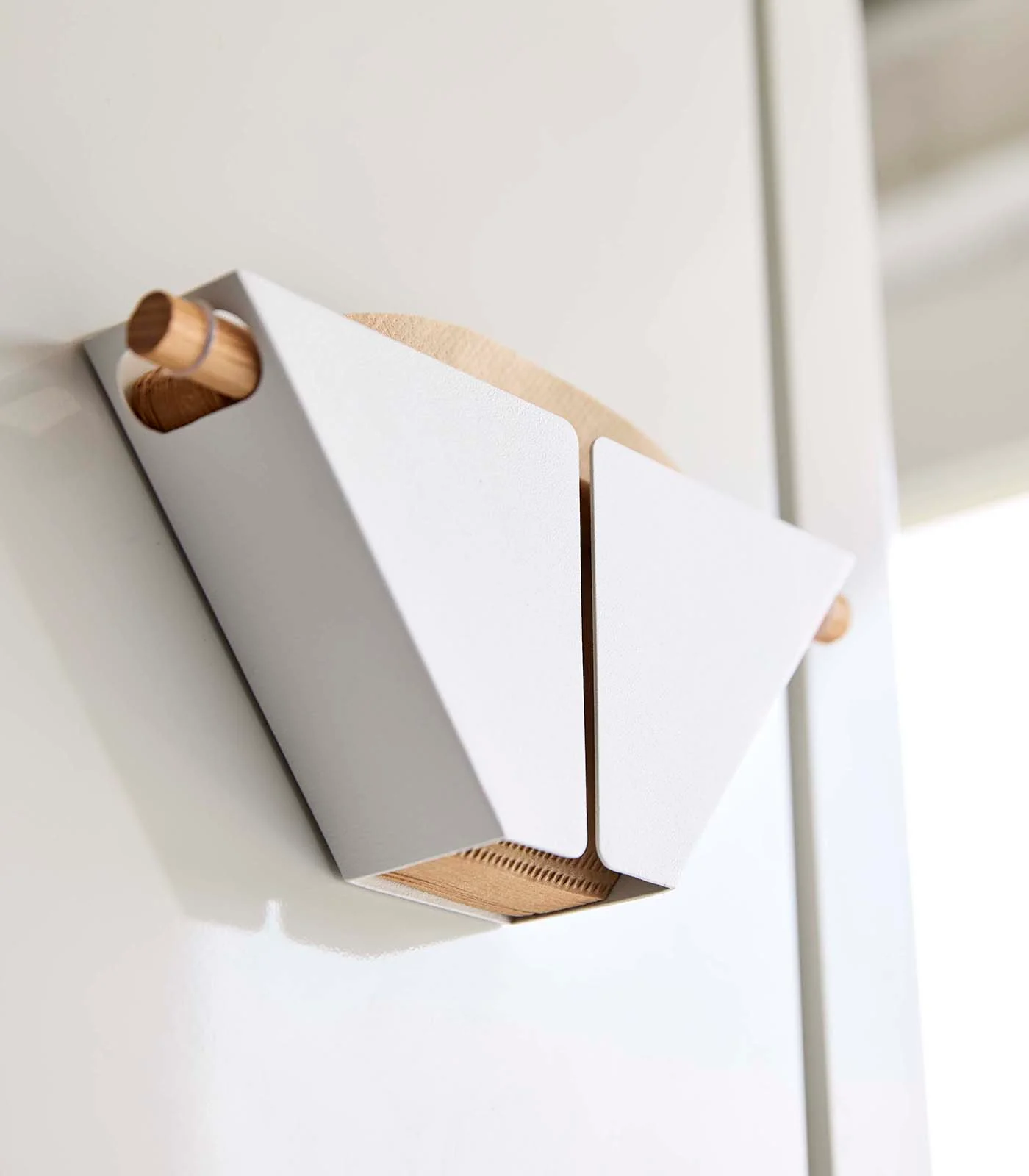 Magnetic Coffee Filter Case - Size 04 - Steel + Wood - Image 7