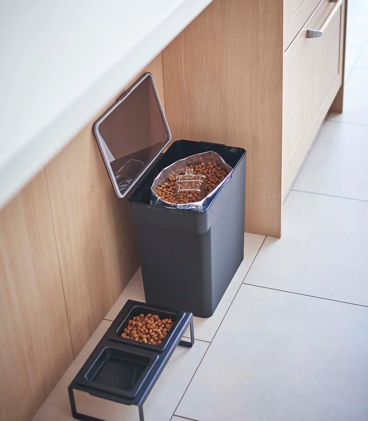 Airtight Pet Food Container - Three Sizes - Image 26