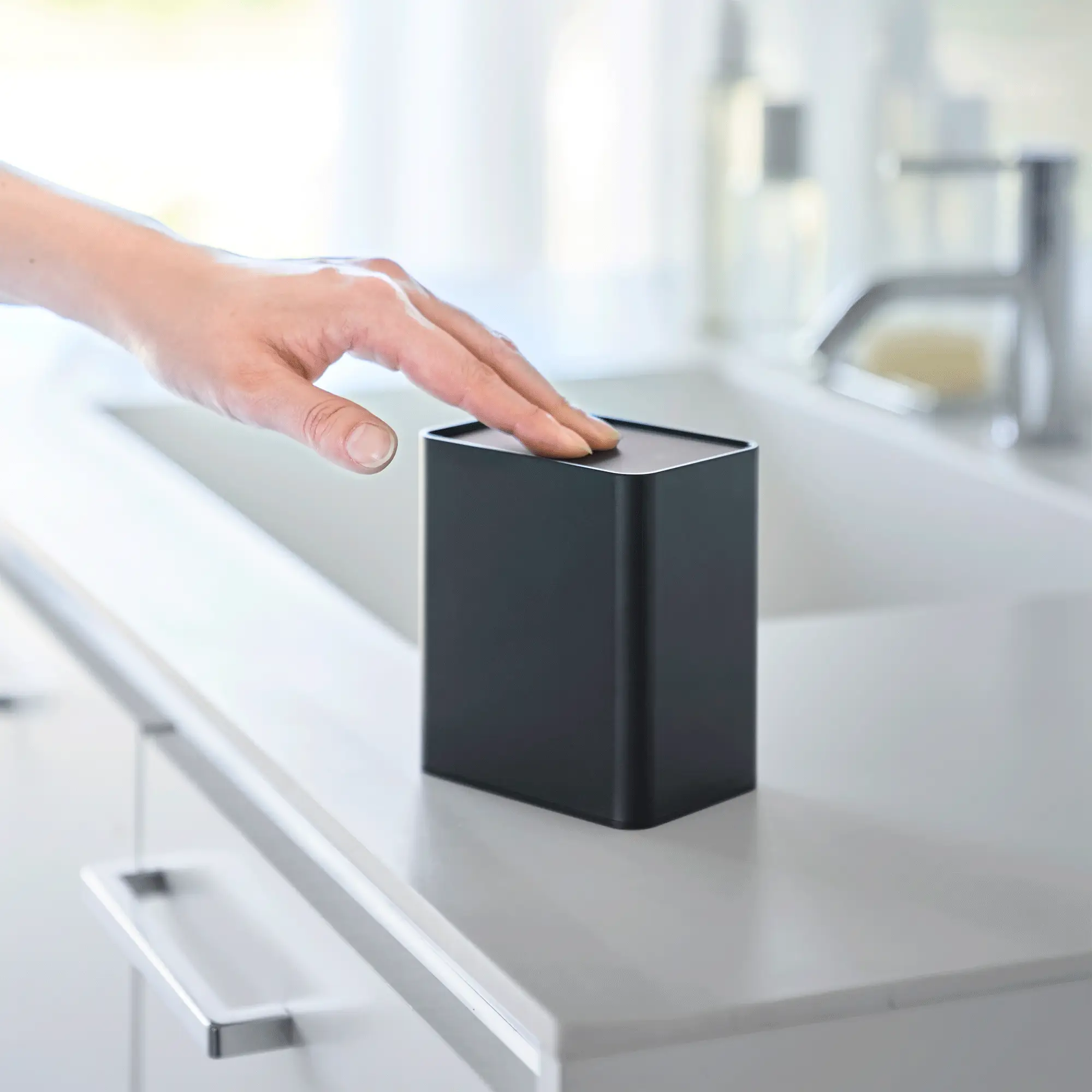 Cotton Swab Push-Top Case - Image 15