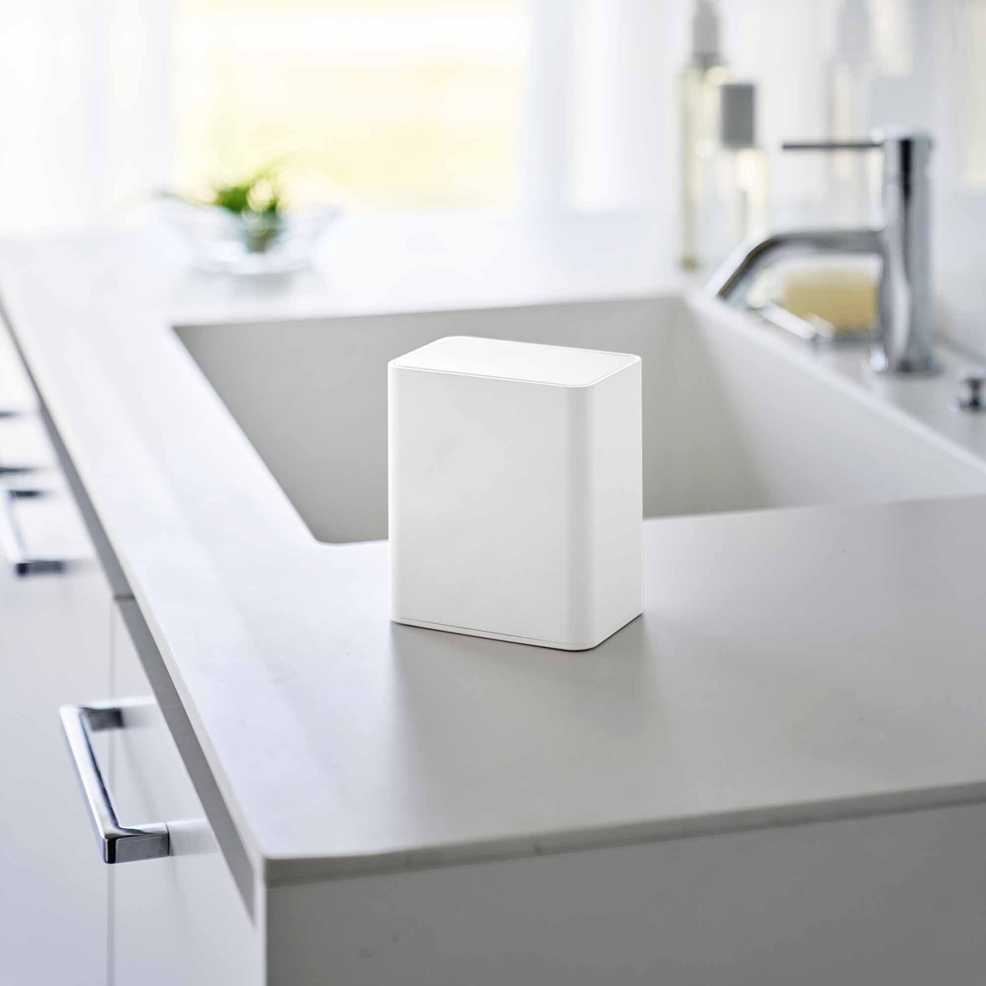 Cotton Swab Push-Top Case - Image 3