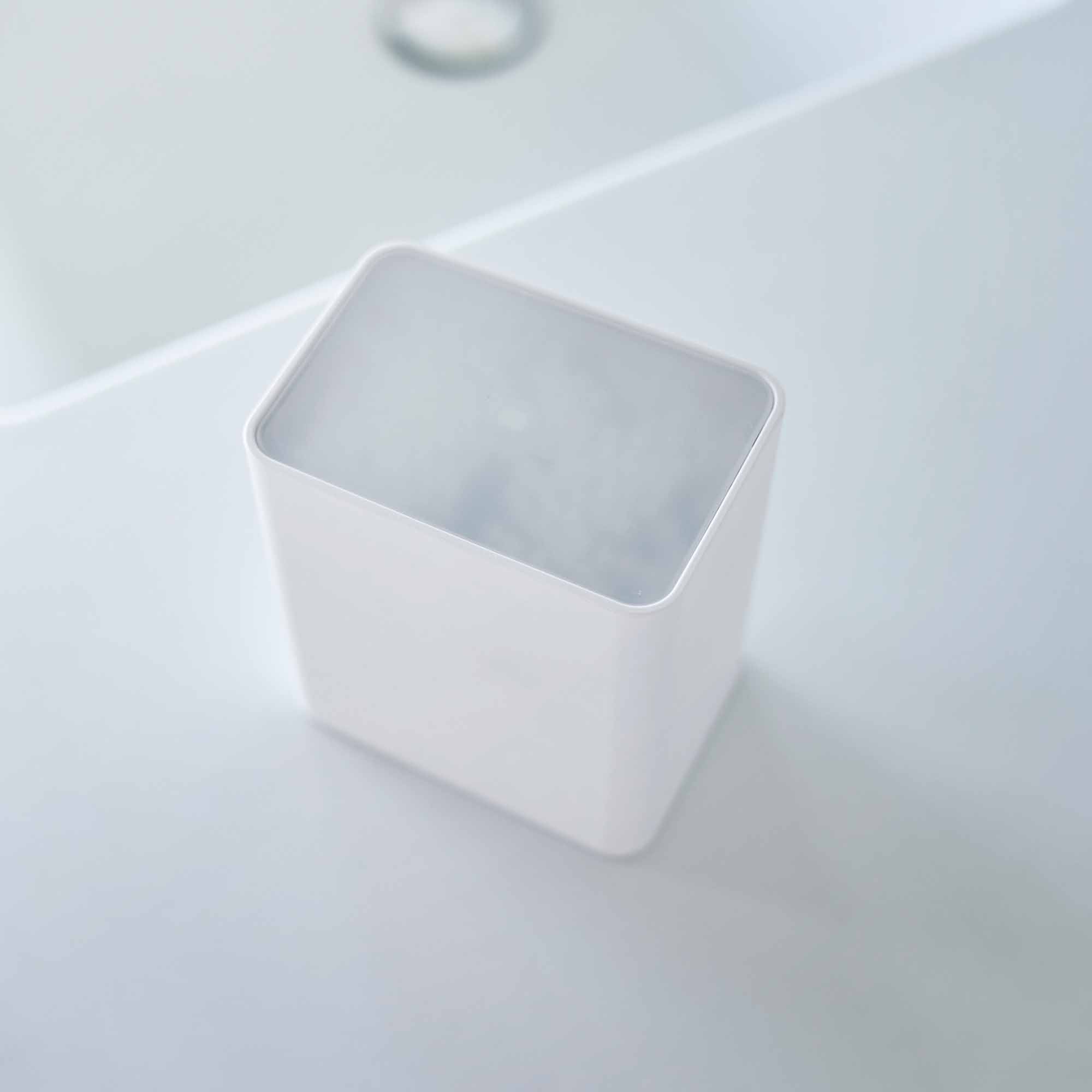 Cotton Swab Push-Top Case - Image 6