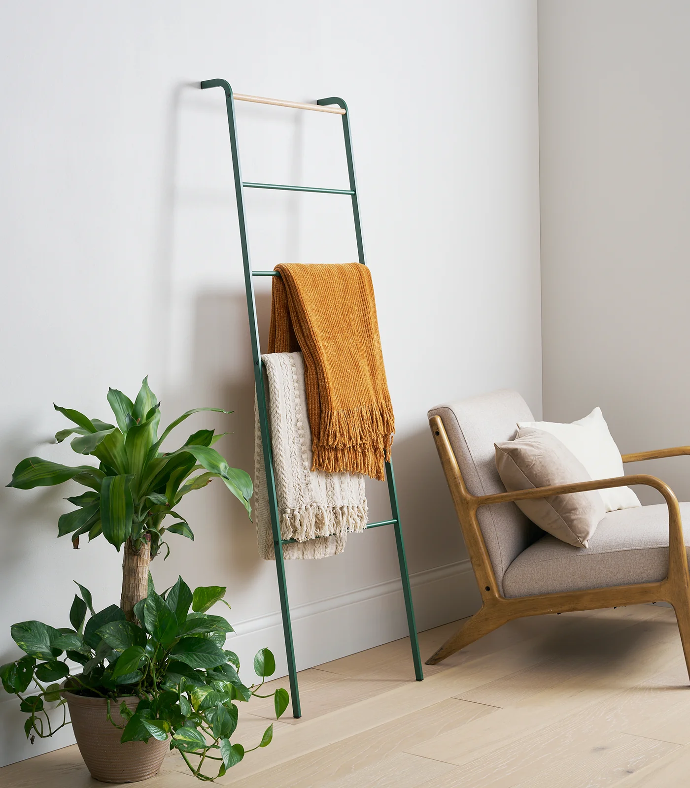 Leaning Storage Ladder (63" H) - Steel - Image 13