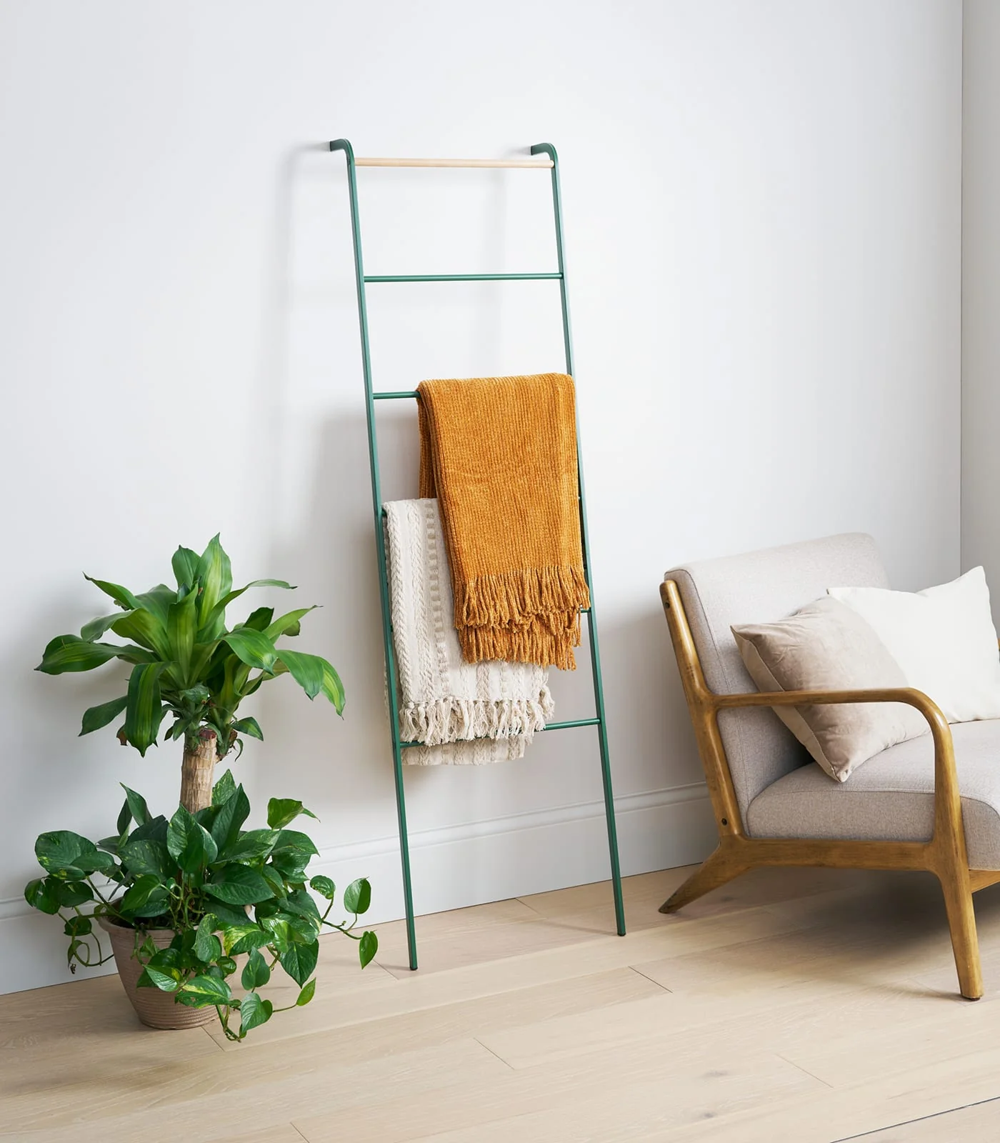 Leaning Storage Ladder (63" H) - Steel - Image 15