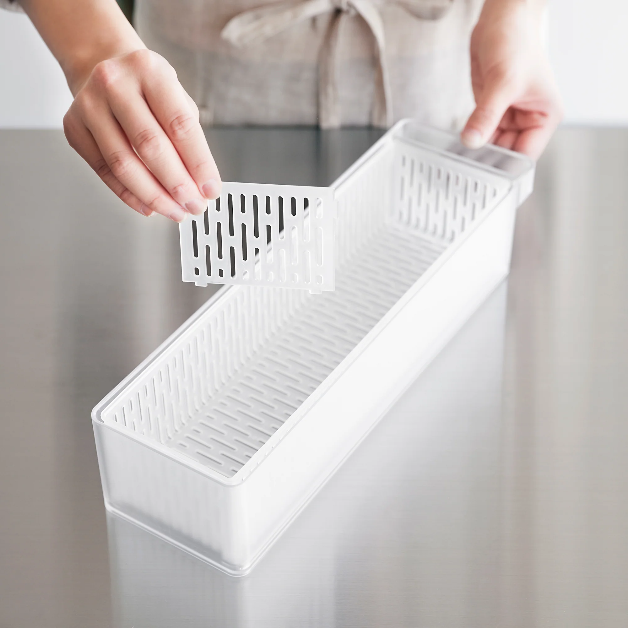 Refrigerator Colander with Lid & Divider - Image 4