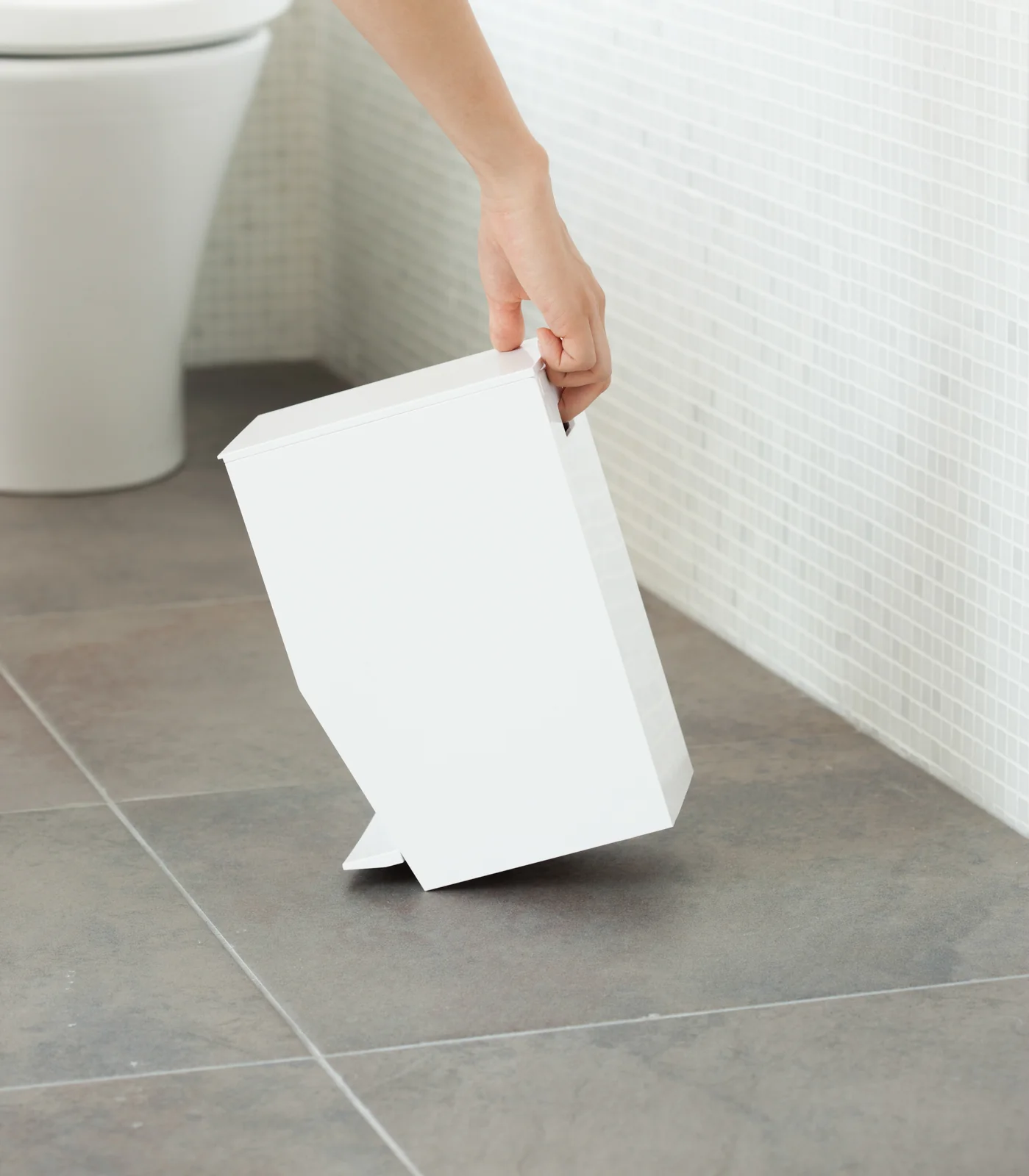 Step Trash Can - Image 4